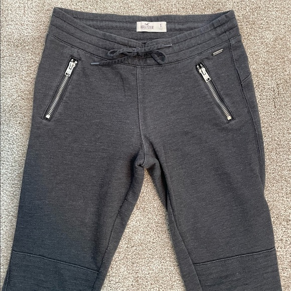 Hollister Grey Joggers Sweatpants Size S - Picture 2 of 5